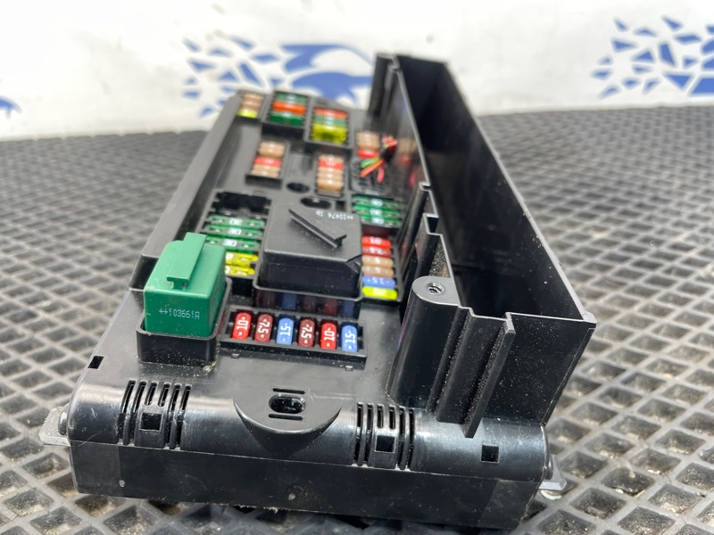 Блок предохранителей BMW X3 F25 N47N 2.0d