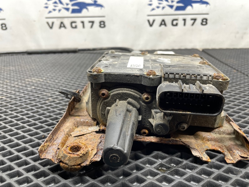 Моторчик стояночного тормоза Insignia 2011 A20DTH