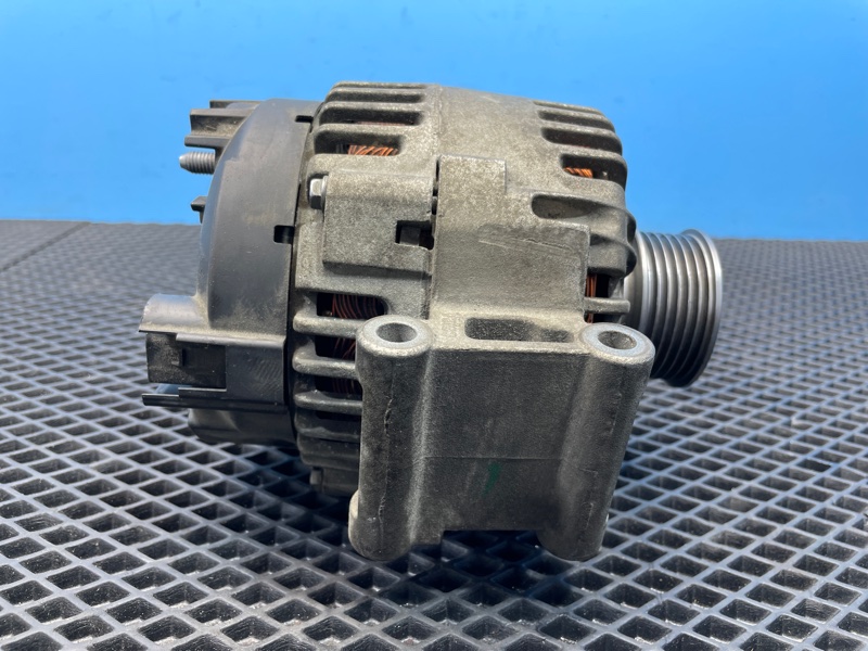 Генератор A4 2006 B7 BFB 1.8