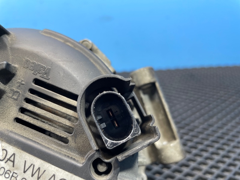 Генератор A4 2006 B7 BFB 1.8