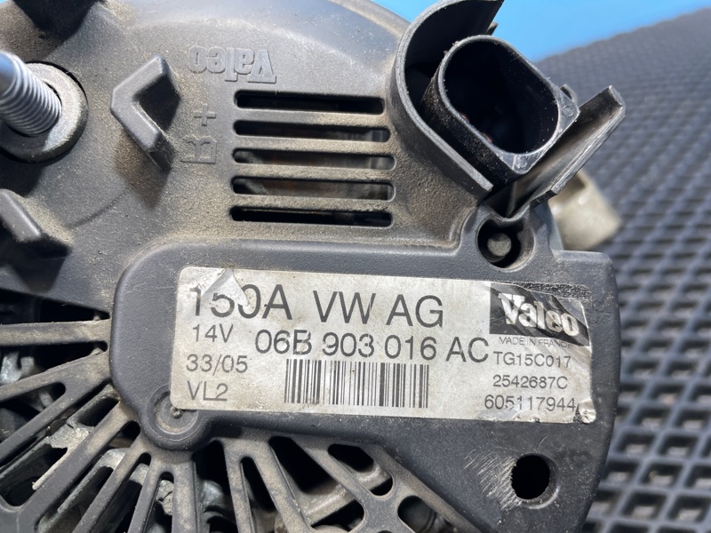 Генератор A4 2006 B7 BFB 1.8