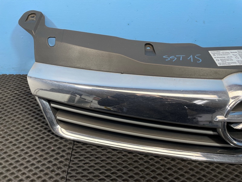 Решетка радиатора Astra 2008 H Z16XER Решетка радиатора Astra 2008 H Z16XER