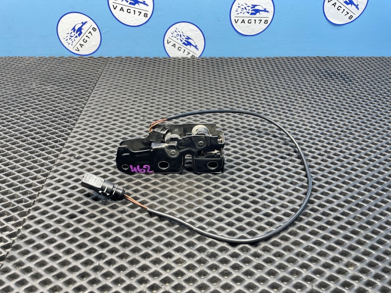 Замок капота Audi A3 2011 8P CAXA 8P0823509K контрактная