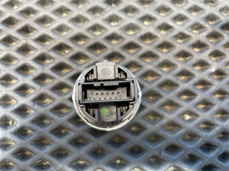 Кнопка запуска двигателя 3-series 2009 E90 N46B20B