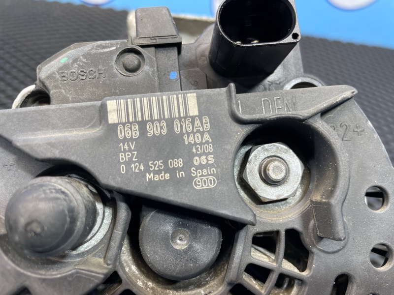 Генератор TT 2009 8J3 CCZ 2.0L