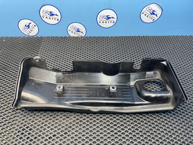 Крышка двигателя 3-series 2009 E90 N46B20B Крышка двигателя 3-series 2009 E90 N46B20B