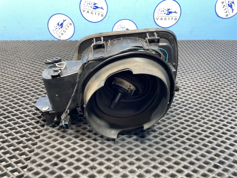 Лючок бензобака X1 2012 E84 N20B20A