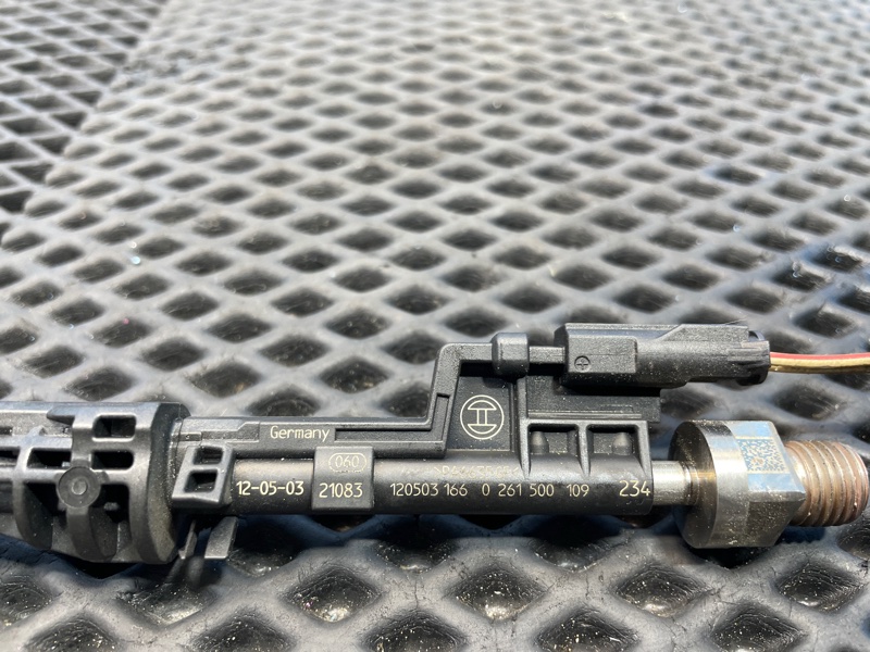 Форсунка инжекторная электрическая X1 2012 E84 N20B20A