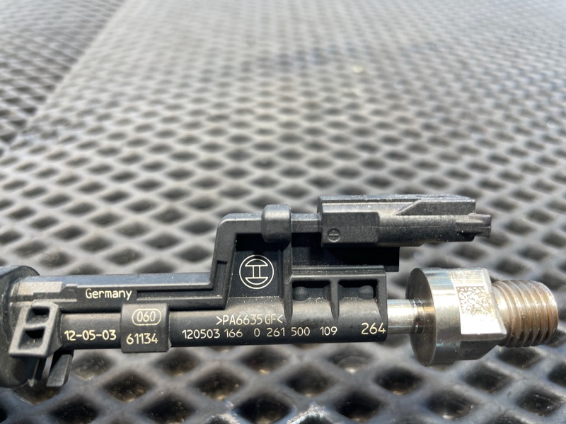 Форсунка инжекторная электрическая X1 2012 E84 N20B20A