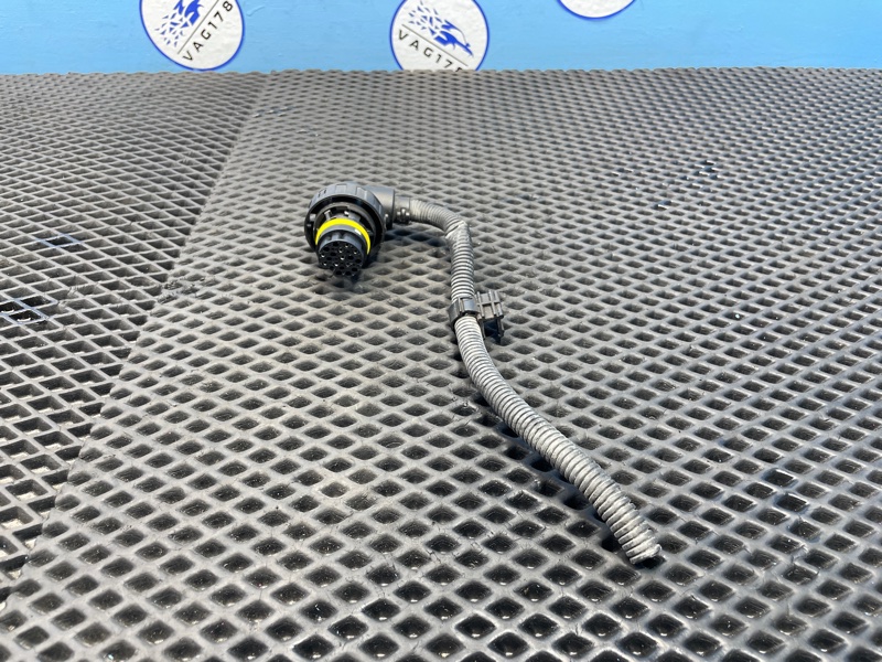 Разъем X1 2012 E84 N20B20A Разъем X1 2012 E84 N20B20A