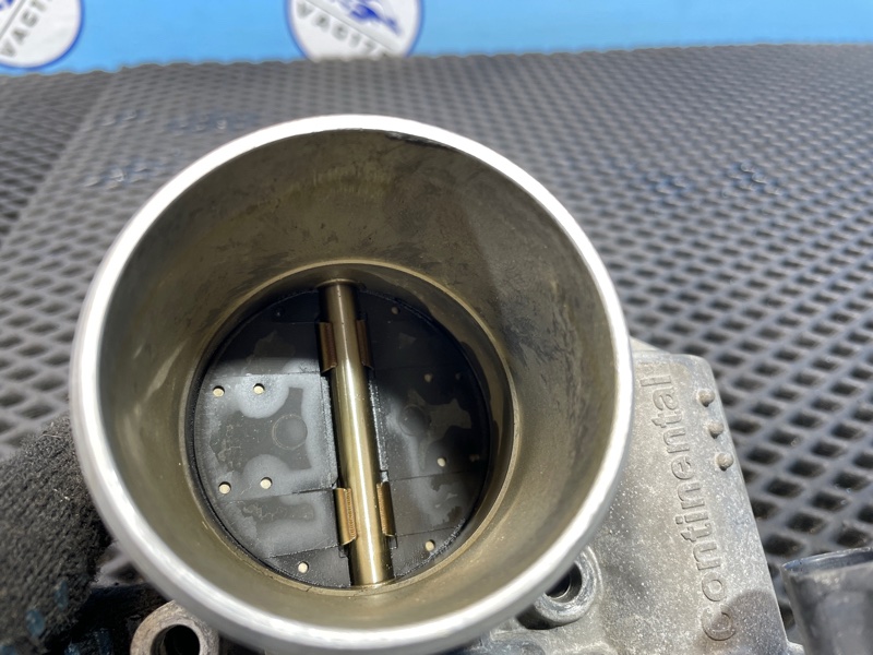 Заслонка дроссельная Passat 2009 B6 BZB