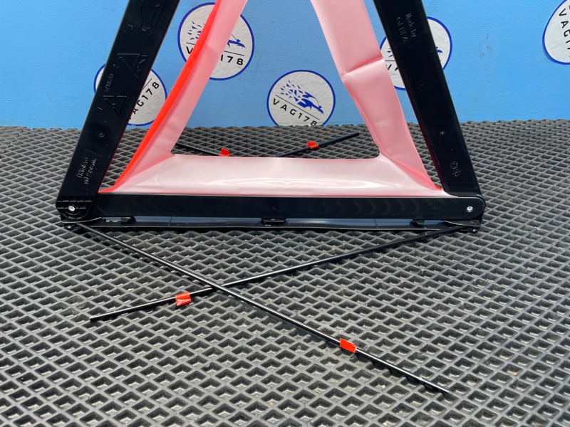 Знак аварийной остановки X1 2011 E84 N46B20B 2.0L