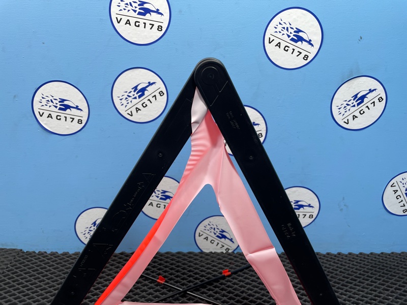 Знак аварийной остановки X1 2011 E84 N46B20B 2.0L