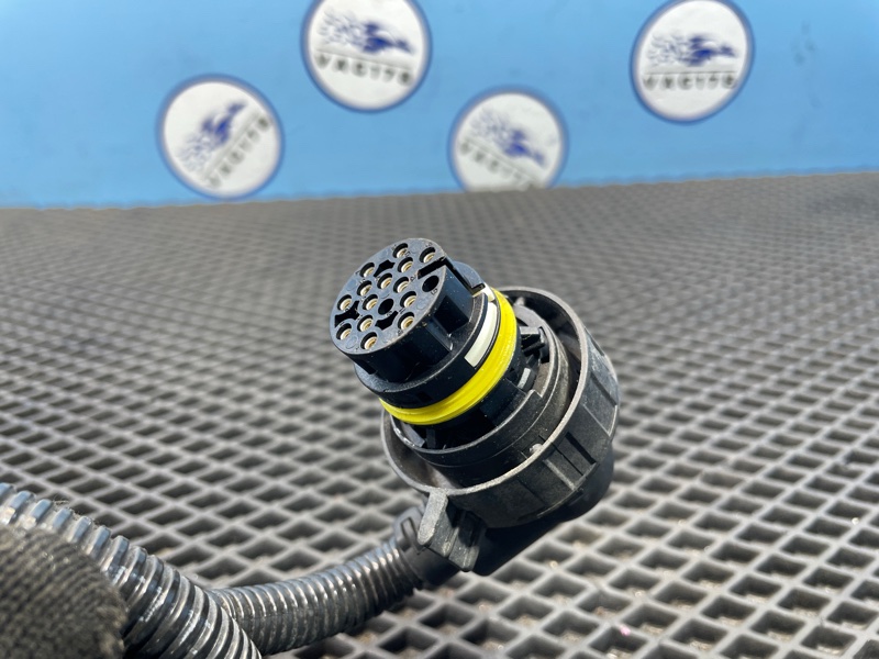 Разъем X1 2011 E84 N46B20B 2.0L