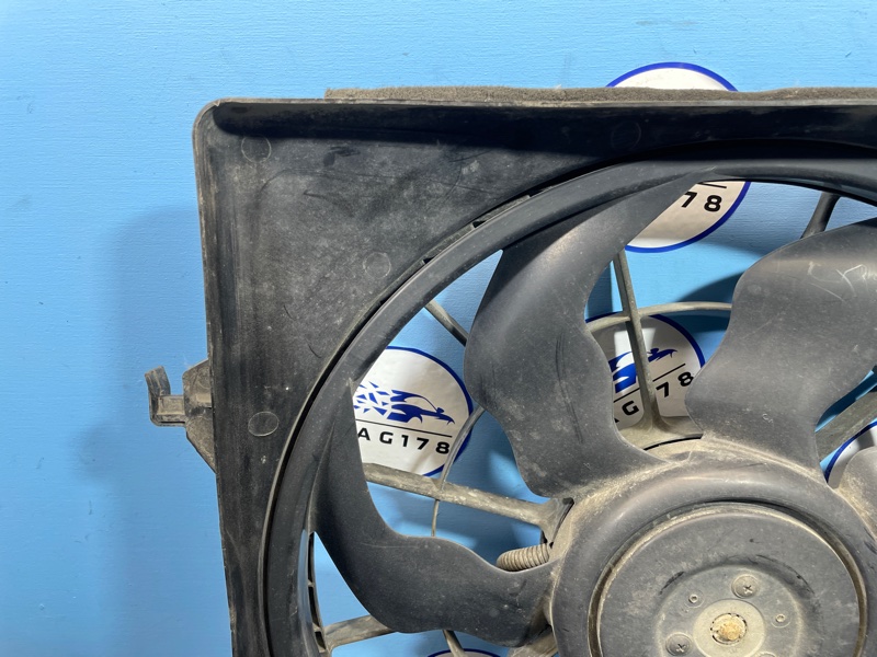 Диффузор вентилятора IX35 2010 D4HA 2.0