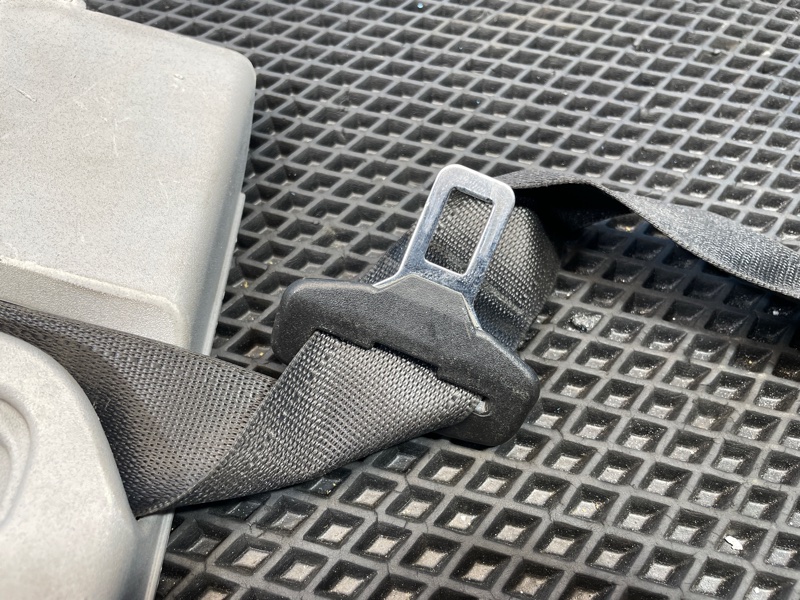 Ремень безопасности с пиропатроном передний правый Corsa 2007 D Z14XEP