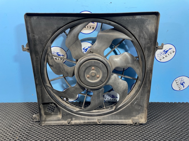 Диффузор вентилятора Hyundai Santa FE 2011 CM D4HB 2.2 253802B701 контрактная