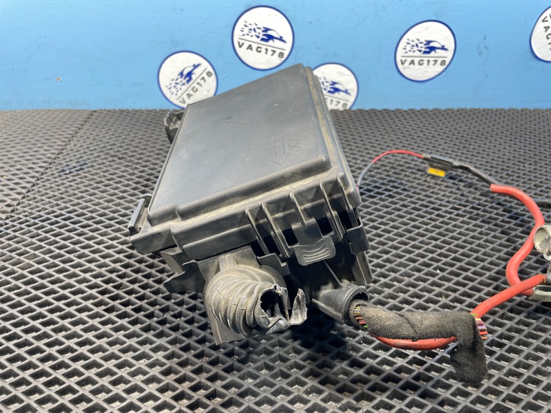 Блок предохранителей Corsa 2010 D Z12XEP