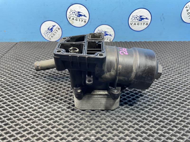 Корпус масляного фильтра Skoda SuperB 2012 B6 CFGB 2.0L 03L115389C контрактная