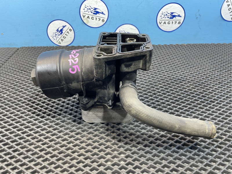 Корпус масляного фильтра Skoda SuperB B6 CFGB 2.0L