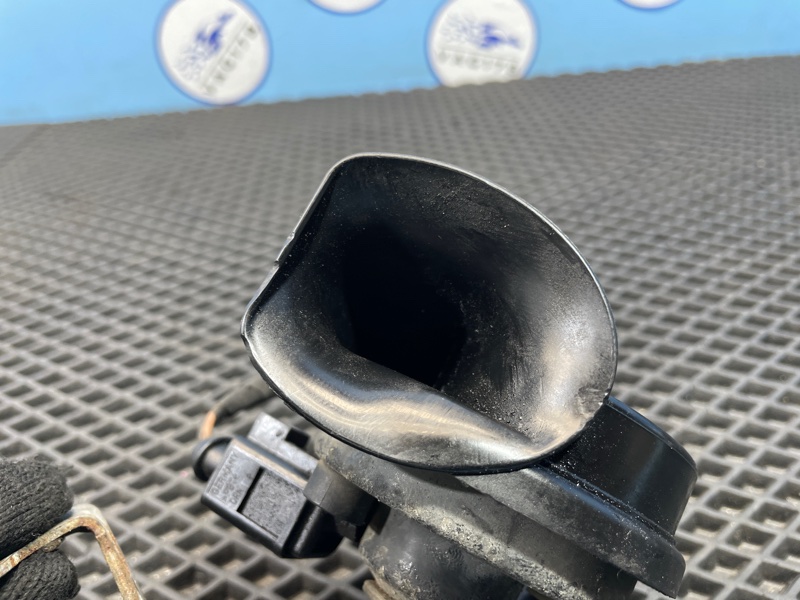 Сигнал звуковой Passat 2008 B6 BXE 1.9