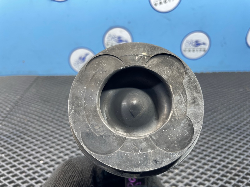 Поршень с шатуном в сборе Pathfinder 2006 R51 YD25DDTi