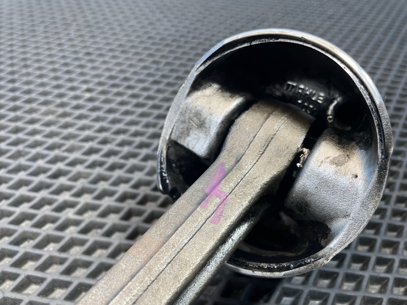 Поршень с шатуном в сборе Pathfinder 2006 R51 YD25DDTi