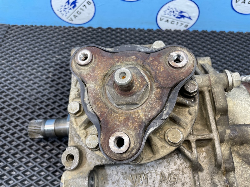 Коробка раздаточная Passat 2010 B6 CBAB 2.0L