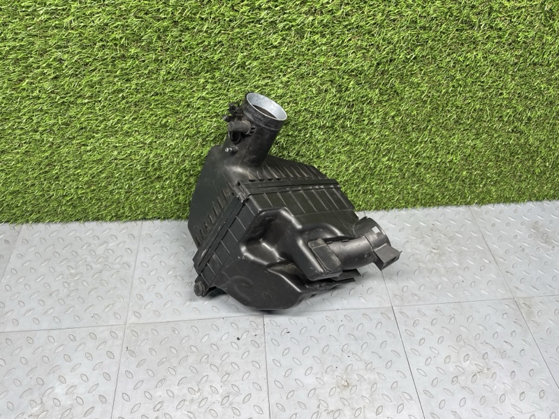 Корпус воздушного фильтра Volvo S80 B6304T2