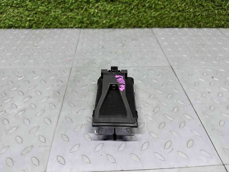 Камера Volvo V60 2012 FB B6304T4 31318238 контрактная