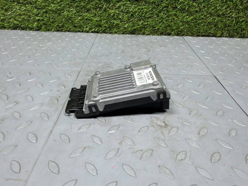 Камера V60 2012 FB B6304T4
