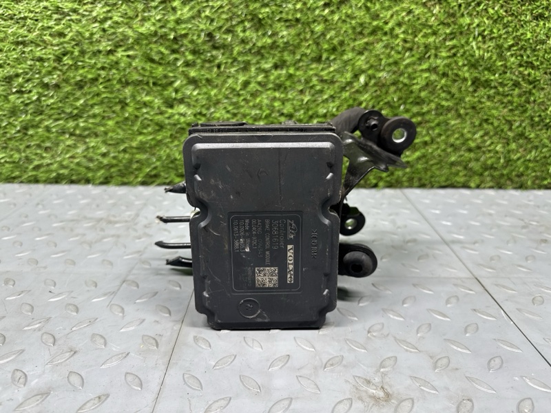Блок ABS Volvo S80 2010 B6304T2 30681619 контрактная