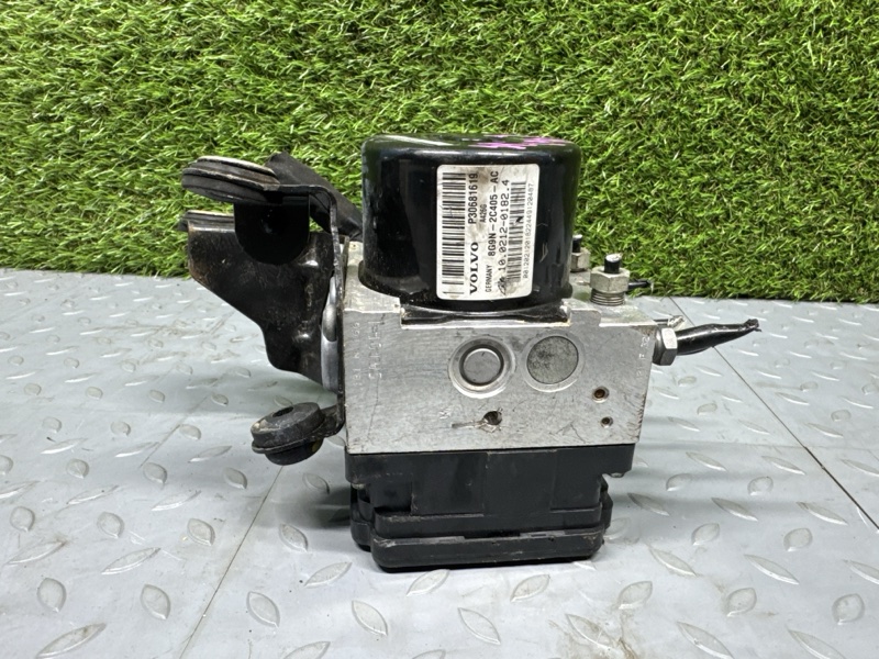 Блок ABS S80 2010 B6304T2