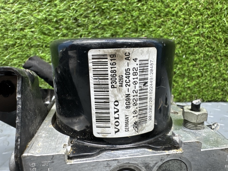 Блок ABS S80 2010 B6304T2