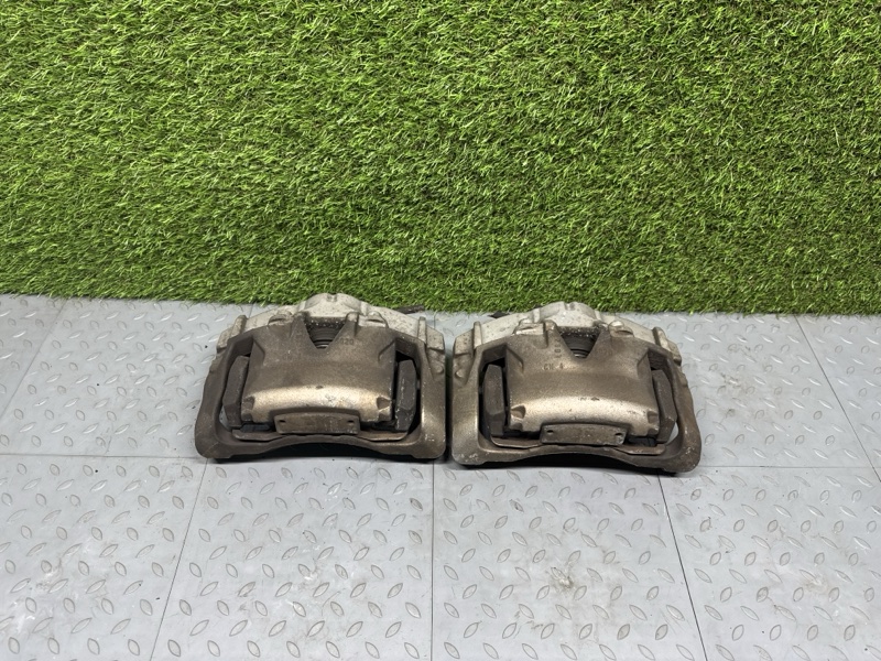 Запчасть суппорта комплект передняя Volvo S80 2010 B6304T2 36000150 контрактная Суппорта комплект передняя Volvo S80 2010 B6304T2 36000150 контрактная