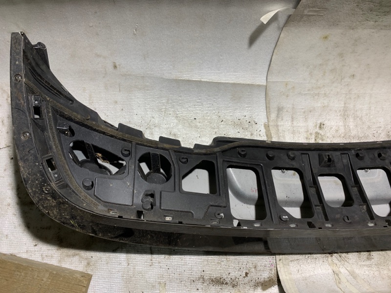 Накладка двери багажника задняя Insignia 2011 A караван