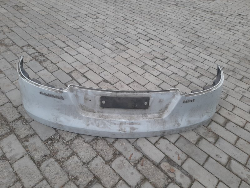 Запчасть накладка двери багажника задняя OPEL Insignia 2011 A караван Б/У Накладка двери багажника задняя OPEL Insignia 2011 A караван Б/У