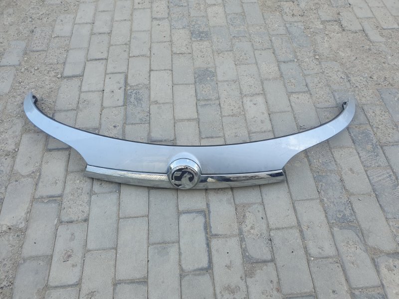 Накладка двери багажника задняя OPEL Insignia 2014 A караван Б/У