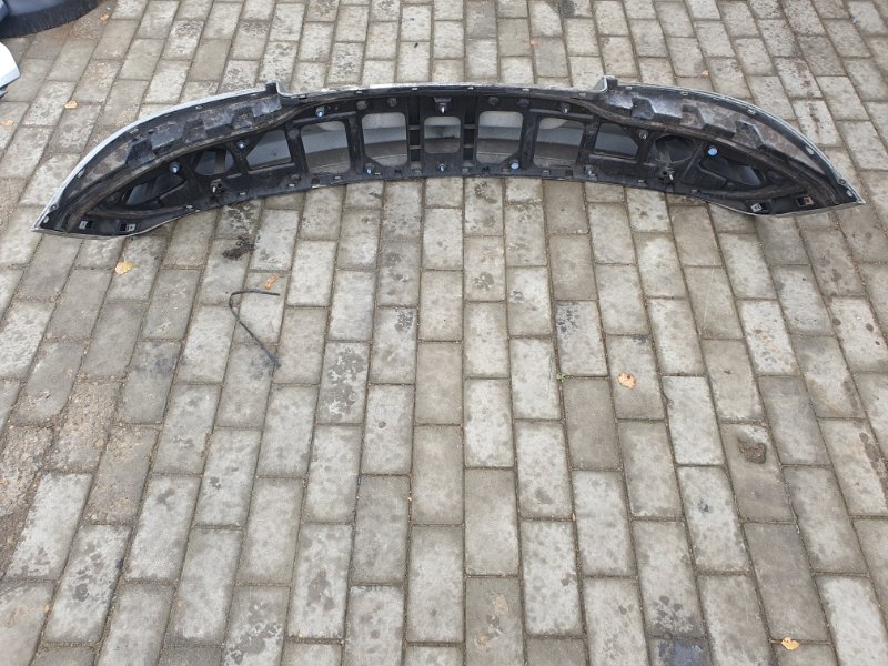 Накладка двери багажника задняя Insignia 2010 A караван