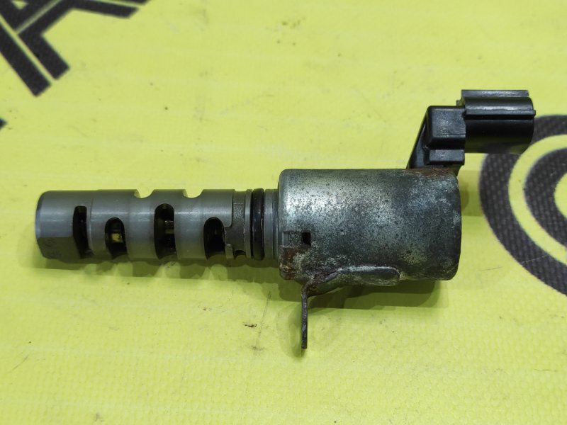 Клапан VVT-I левый 4B12