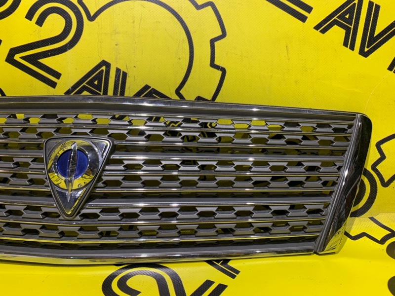 Решетка радиатора Toyota Opa ZCT10 1ZZ-FE