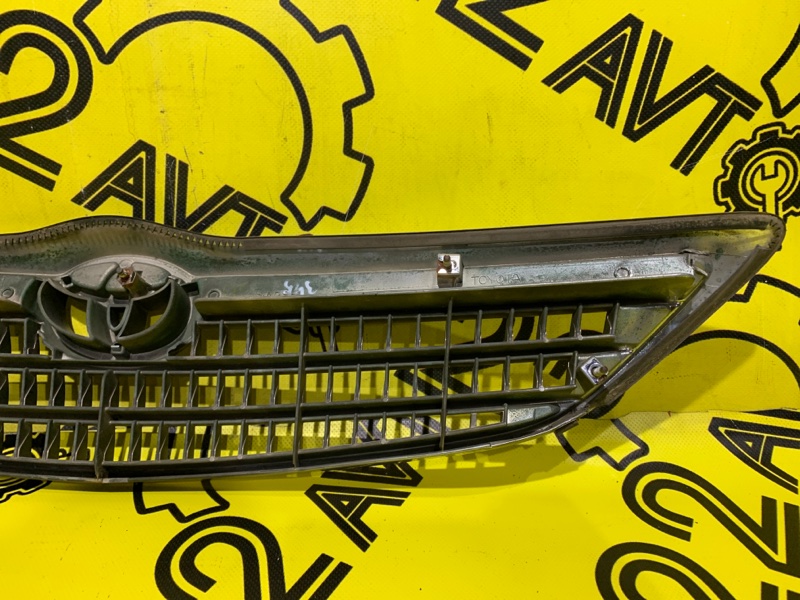 Решетка радиатора Camry 2001 ACV30 2AZ-FE