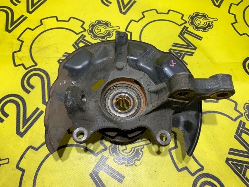 Ступица передняя левая Wish 2009 ZGE20 2ZRFAE