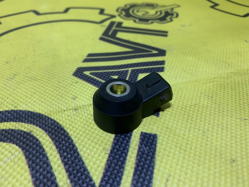 Датчик детонации Mitsubishi Outlander 2006 CW5W 4B12 1865A040 контрактная