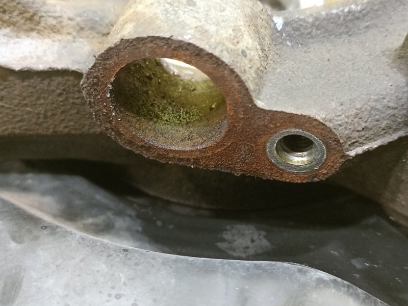 Ступица передняя левая Opa 2000 ZCT10 1ZZ-FE Ступица передняя левая Opa 2000 ZCT10 1ZZ-FE