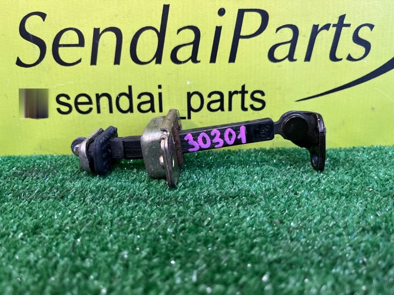 Ограничитель двери передний левый HONDA ACCORD 2000 CH9 H23A 72880-S70-003 контрактная