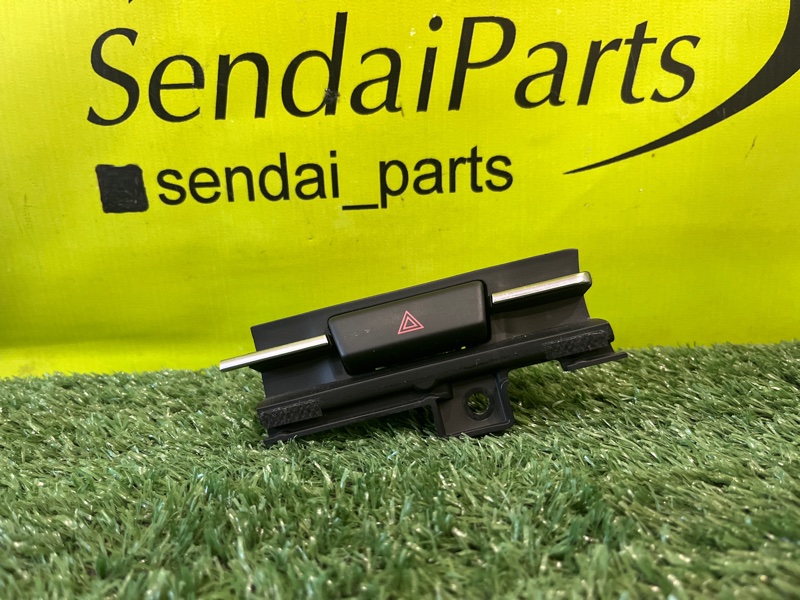 Кнопка аварийной сигнализации MAZDA DEMIO 2015 DJ5FS S5DPTS DA6A-66-4H0 контрактная