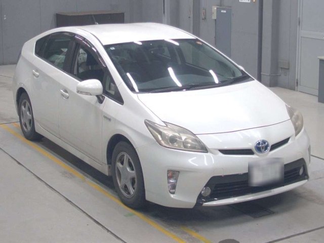Суппорт передний правый TOYOTA PRIUS ZVW30 2ZR-FXE