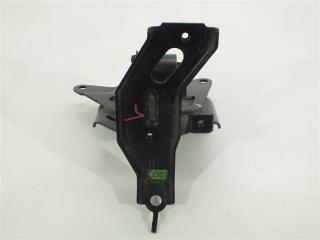 Подушка двигателя левая Toyota Vitz SCP90 2SZ