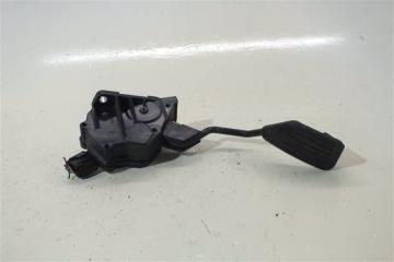 Фото запчасти педаль газа Toyota Vitz 2006 Б/У запчасть Запчасть педаль газа Toyota Vitz 2006